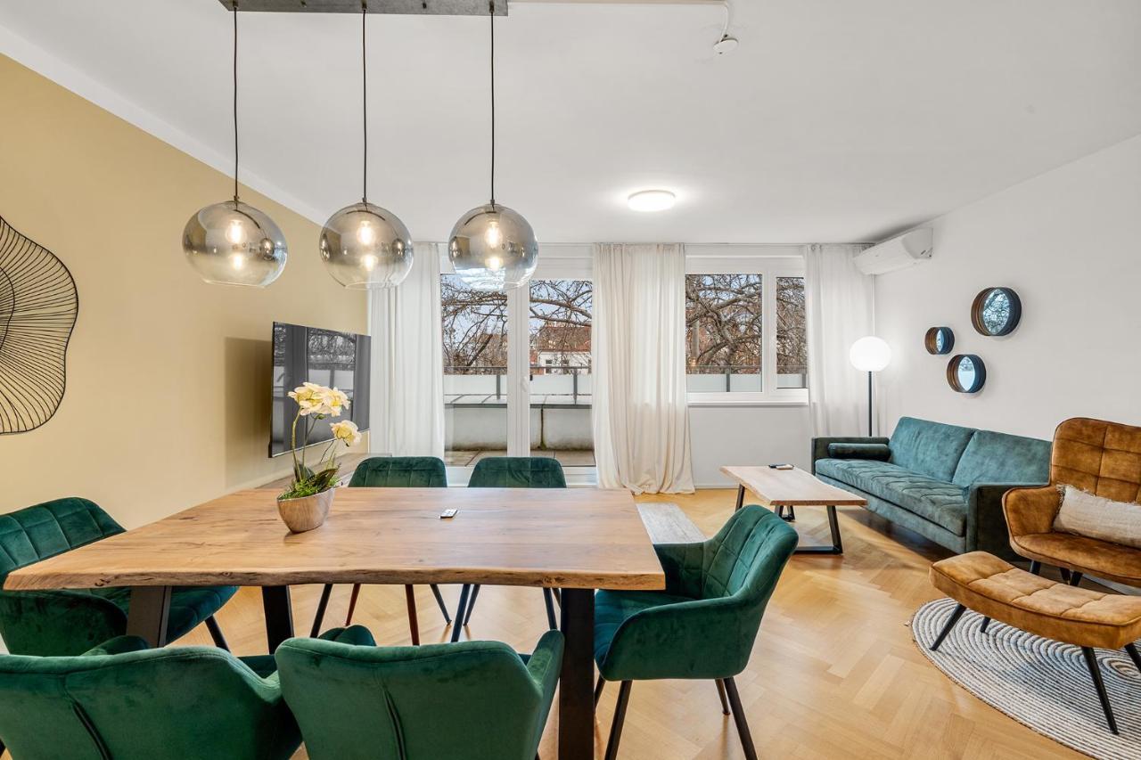 Vienna Chic Residences #Suite 15 ภายนอก รูปภาพ